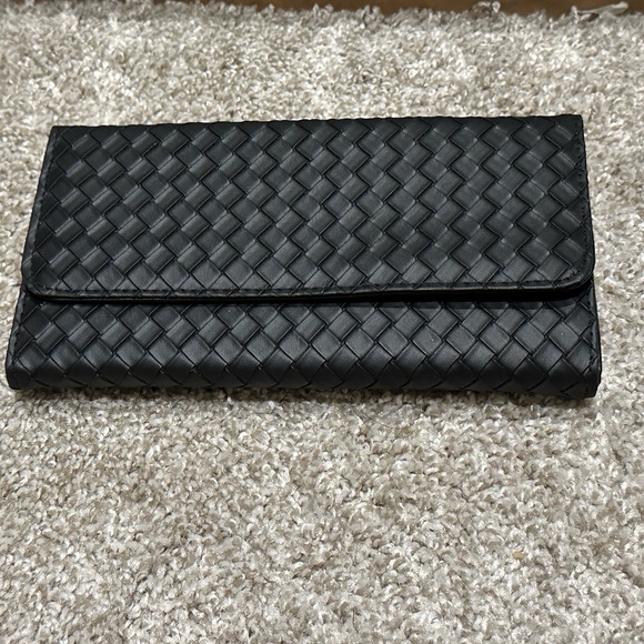 Purses - Picture 5 of 8